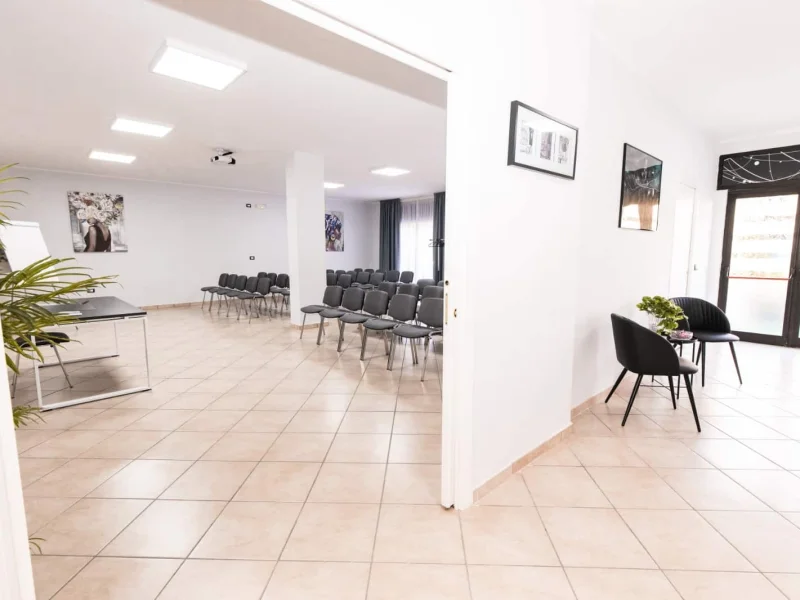 WORLD CLASS SOLUTIONS - Foto 2 della struttura