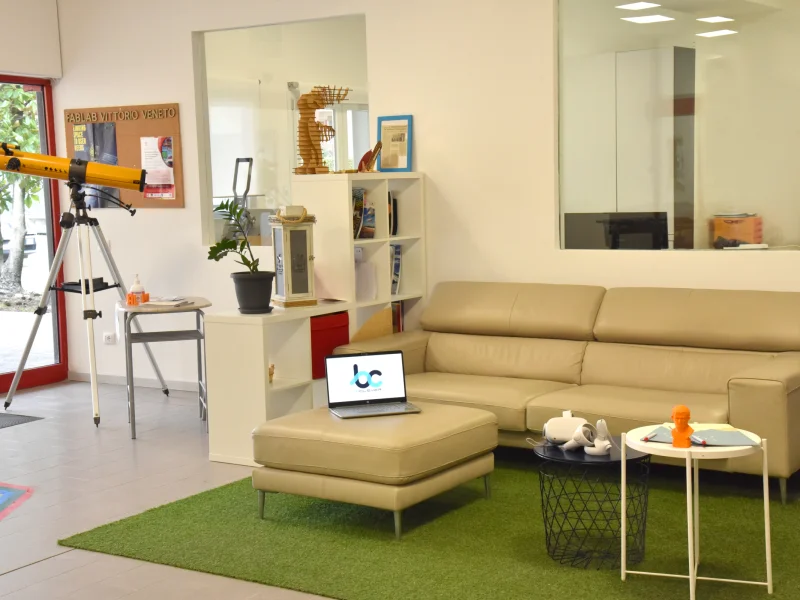 Coworking di Via Manzoni 28 - Foto 3 della struttura