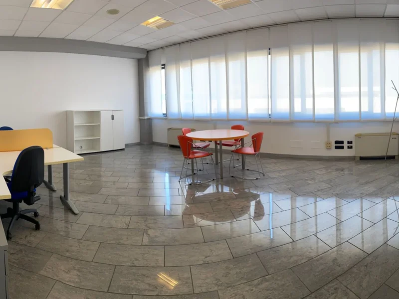 CASTELOFFICE BUSINESS CENTER COWORKING & SELF STORAGE - Foto 2 della struttura