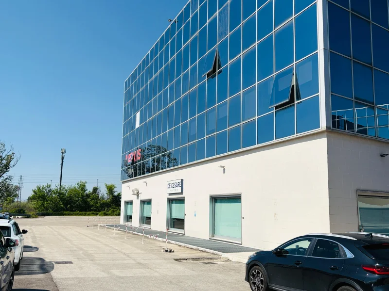 Centro Direzionale Le Torri - Frosinone - Foto 3 della struttura