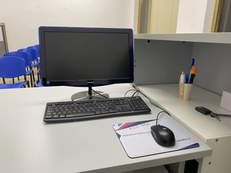 SALA RIUNIONI - PRESENTAZIONI - LABORATORI - Foto 4 della struttura