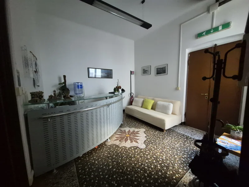 Sala riunioni in affitto – Piazza Martinez Genova - Foto 5 della struttura