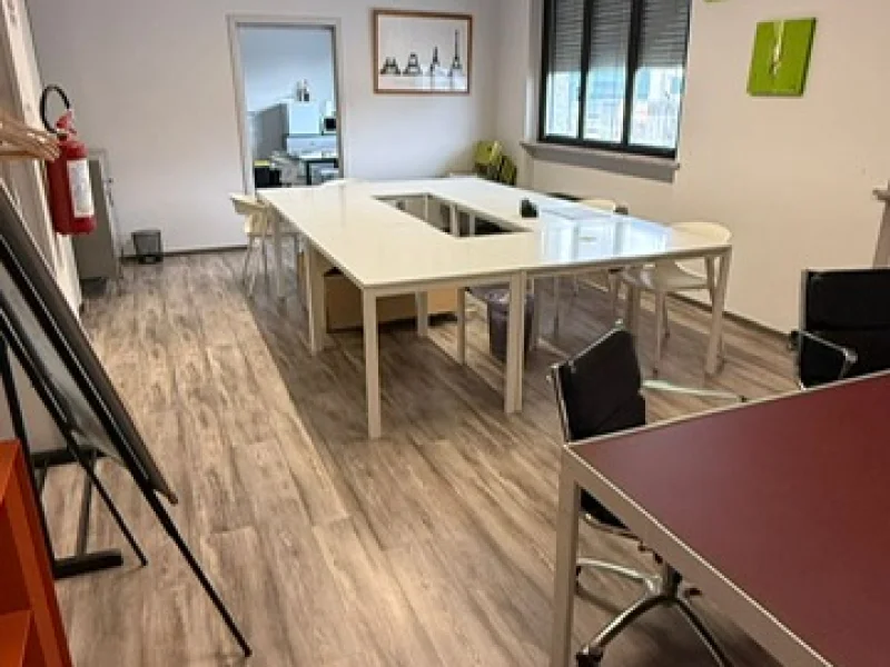 UFFICIO TOBAGI - Foto 3 della struttura